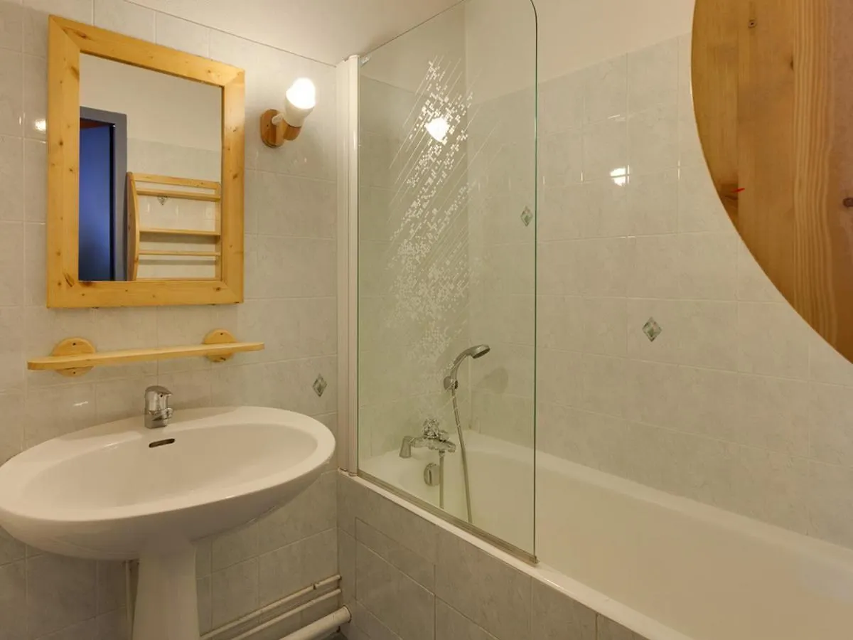 Studio Les Deux Alpes, 1 Piece, 4 Personnes - Fr-1-348-214 Apartment